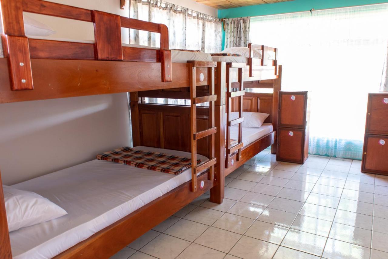 Hostel Bouganvilia Bed And Breakfast ซานรามอน ภายนอก รูปภาพ